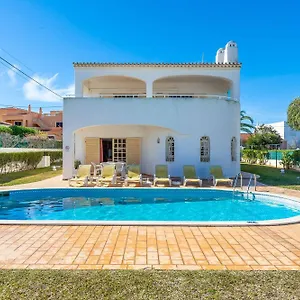 Noras Villa