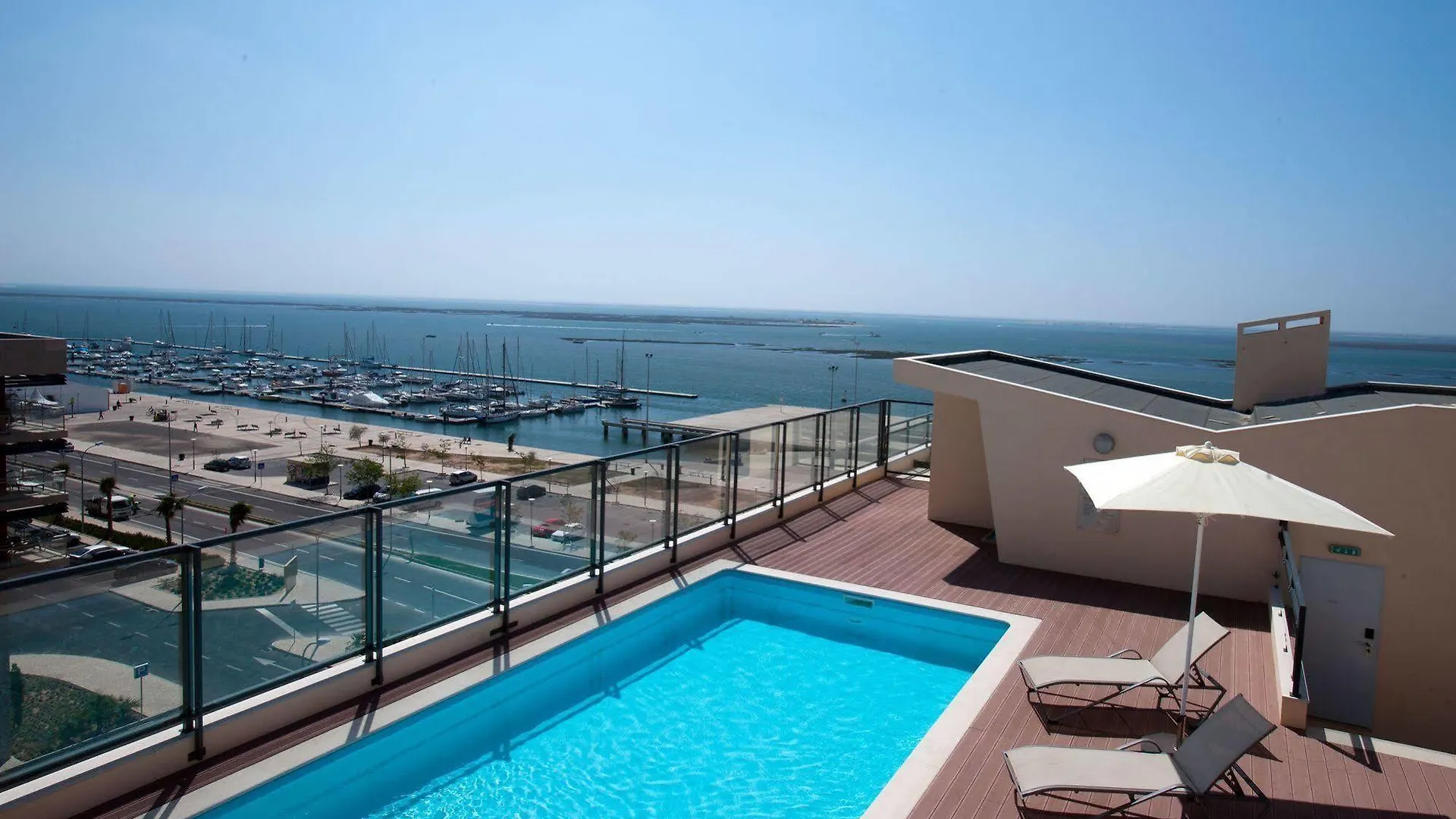 Real Marina Residence location